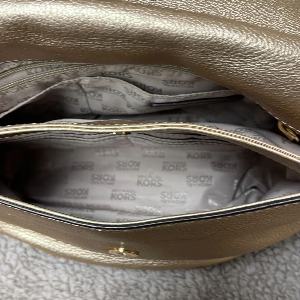 Michael Kors Gold leather medium purse. - Picture 6 of 7